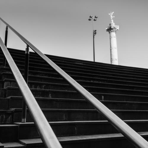 Dominique POTEVIN : Les marches de la Bastille