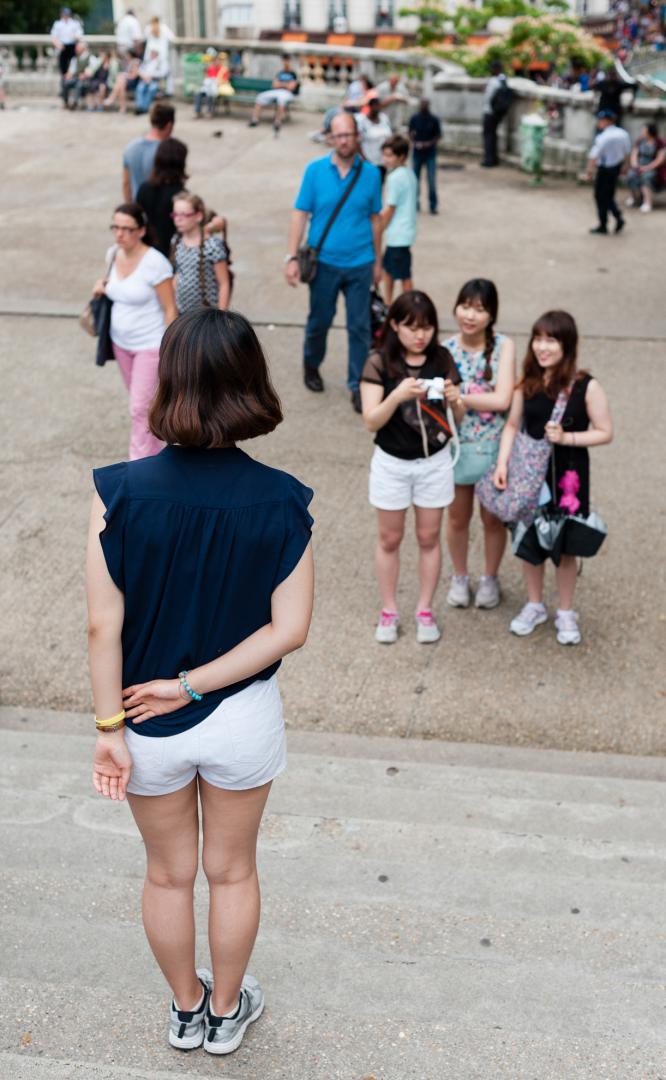 Dominique Potevin : La pose (Montmartre)