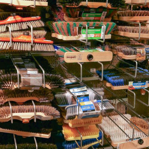 Yannic QUEROU : A chaque balai son manche