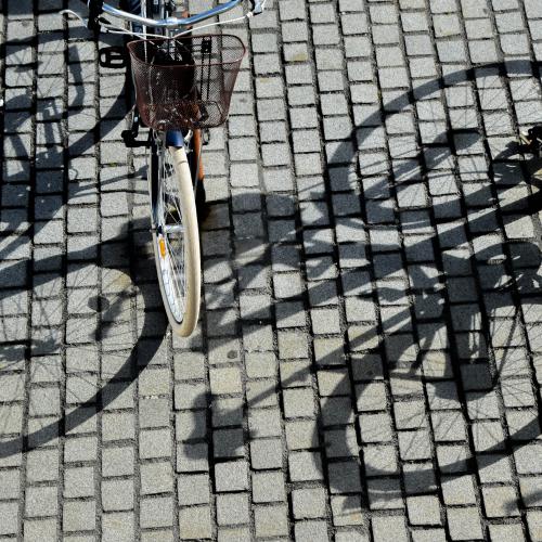 Christine DONAIRE : A bicyclette