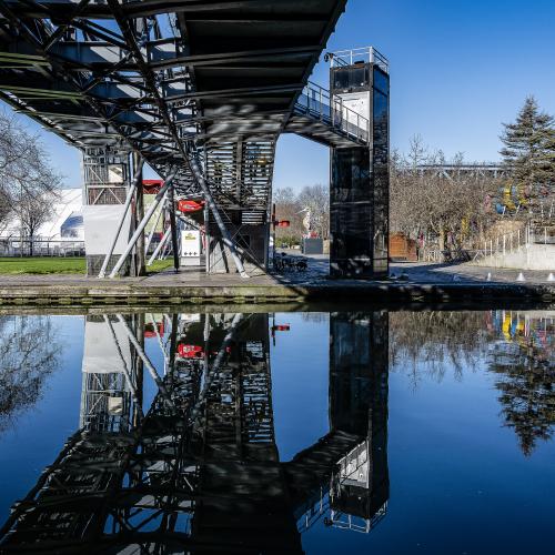Dominique POTEVIN - La passerelle de la Villette